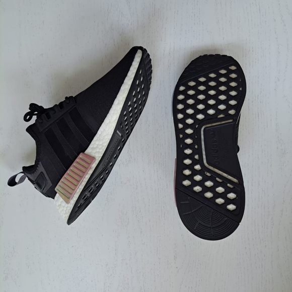 Running Shoes - Picture 5 of 10